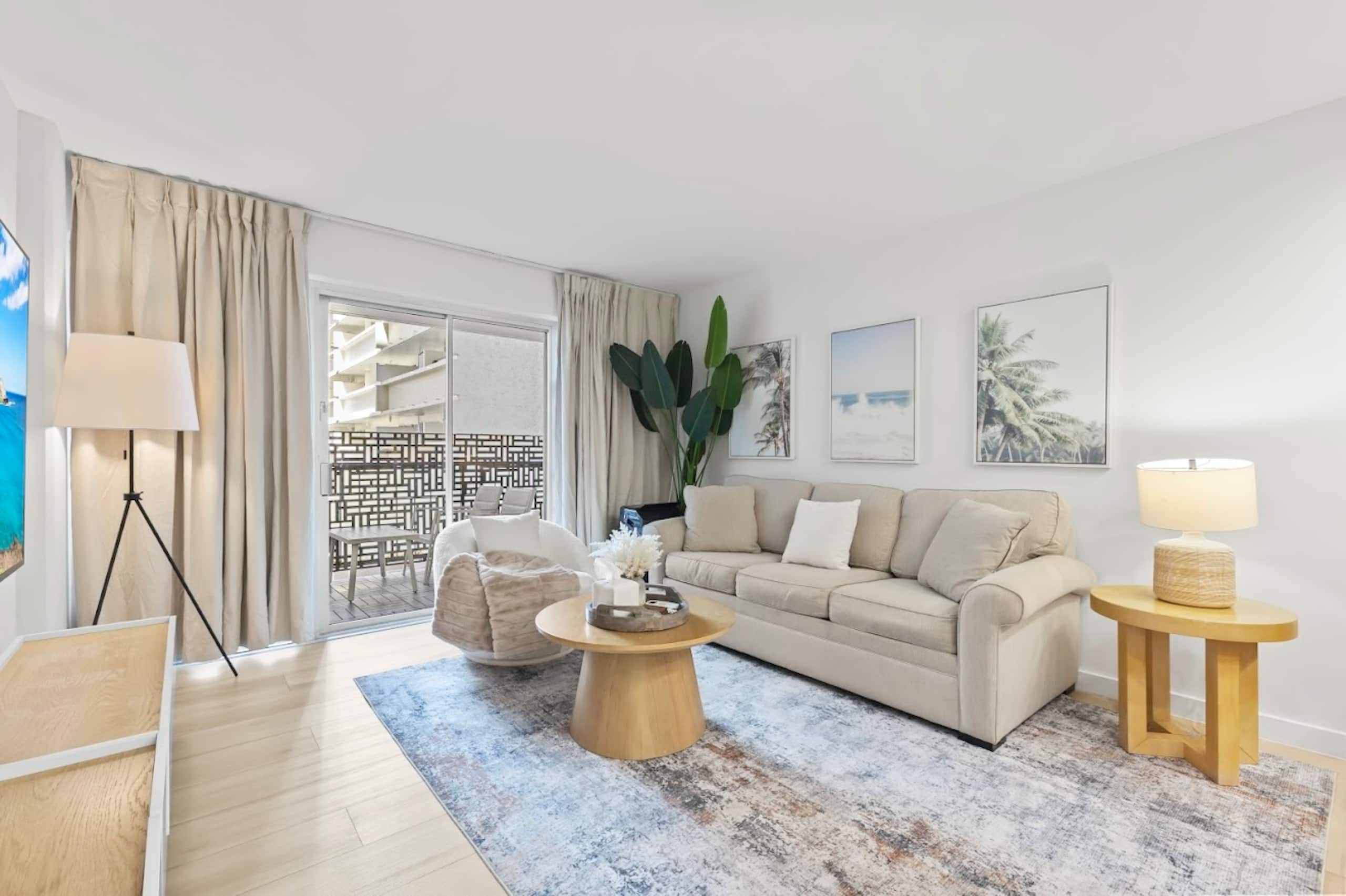 Home in Honolulu · ★4.79 · 2 bedrooms · 4 beds · 2 private baths - Image 7