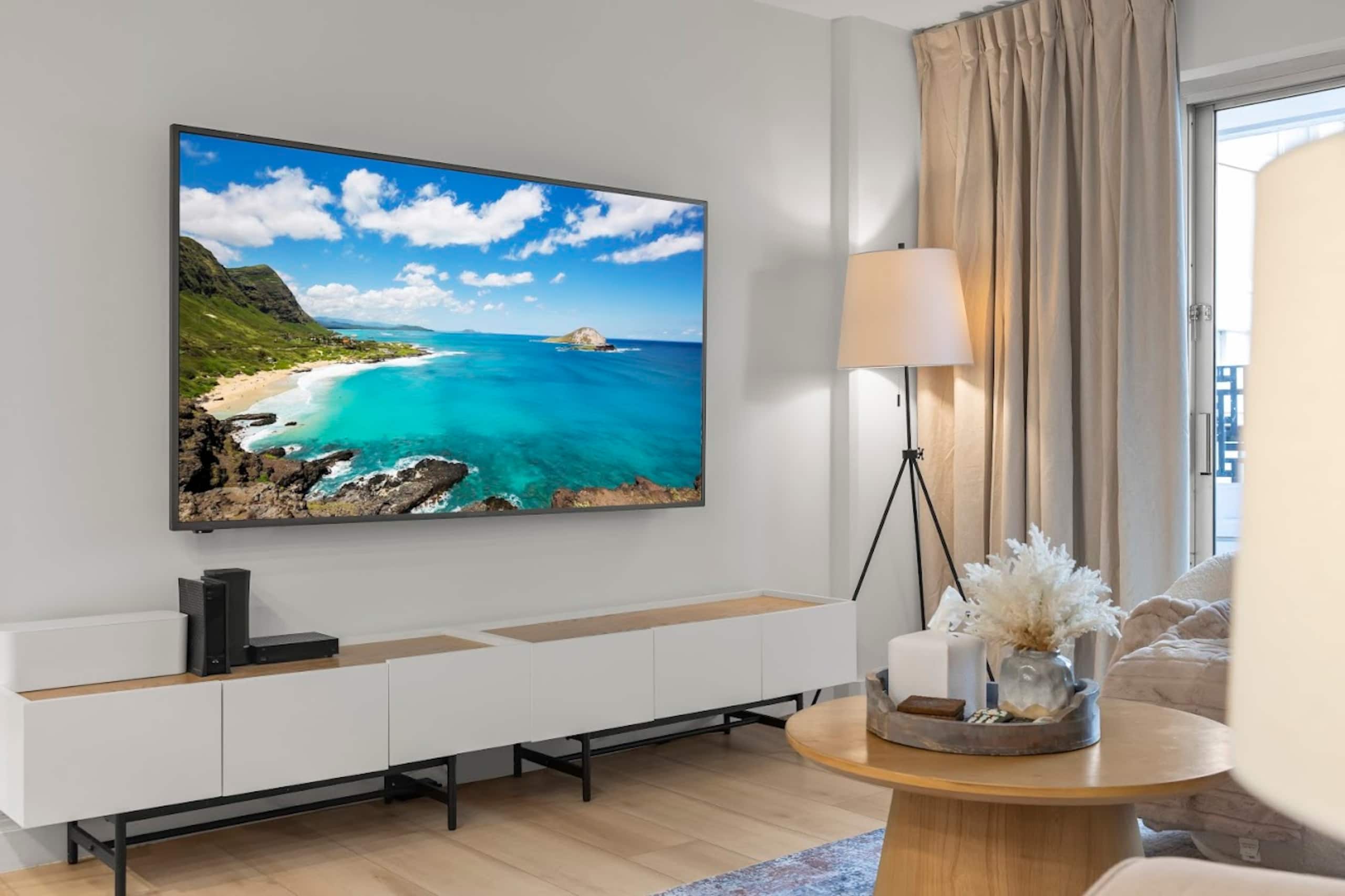 Home in Honolulu · ★4.79 · 2 bedrooms · 4 beds · 2 private baths - Image 14