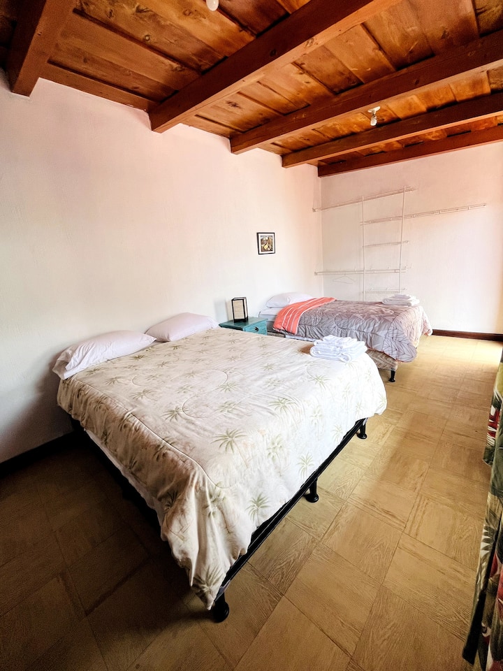 เตียงควีนไซส์และเตียงอิมพีเรียล