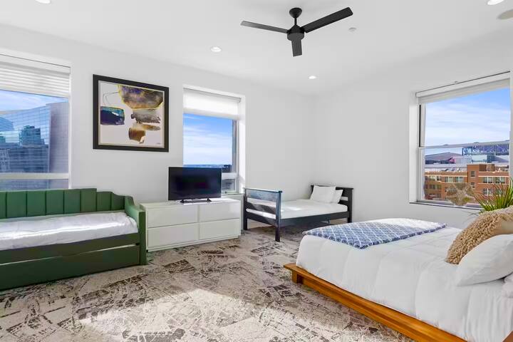 The Colorado – Extravagant Downtown Loft 3800 sqft gallery image 5