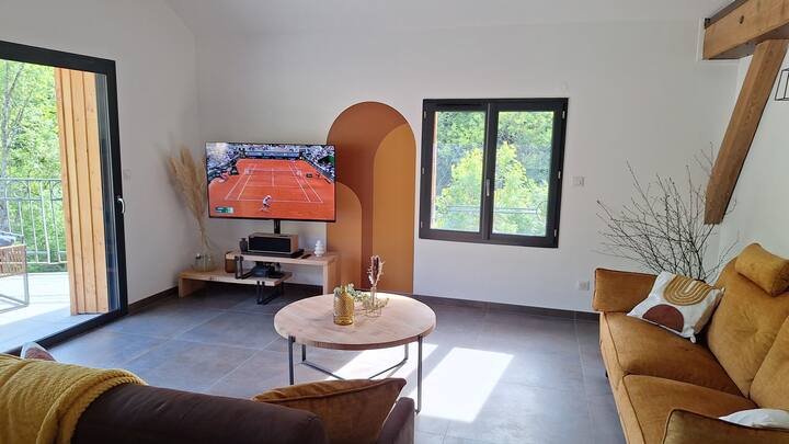 Gîte 6/8 Personnes Avec Jacuzzi, Dans Les Cévennes - Meyrueis