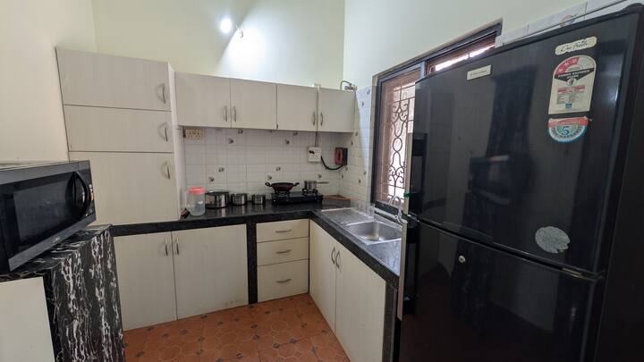 Full kitchen image 4