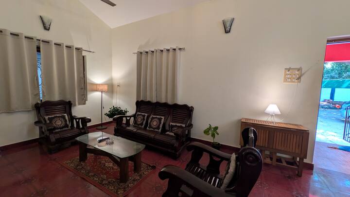 Living room image 5