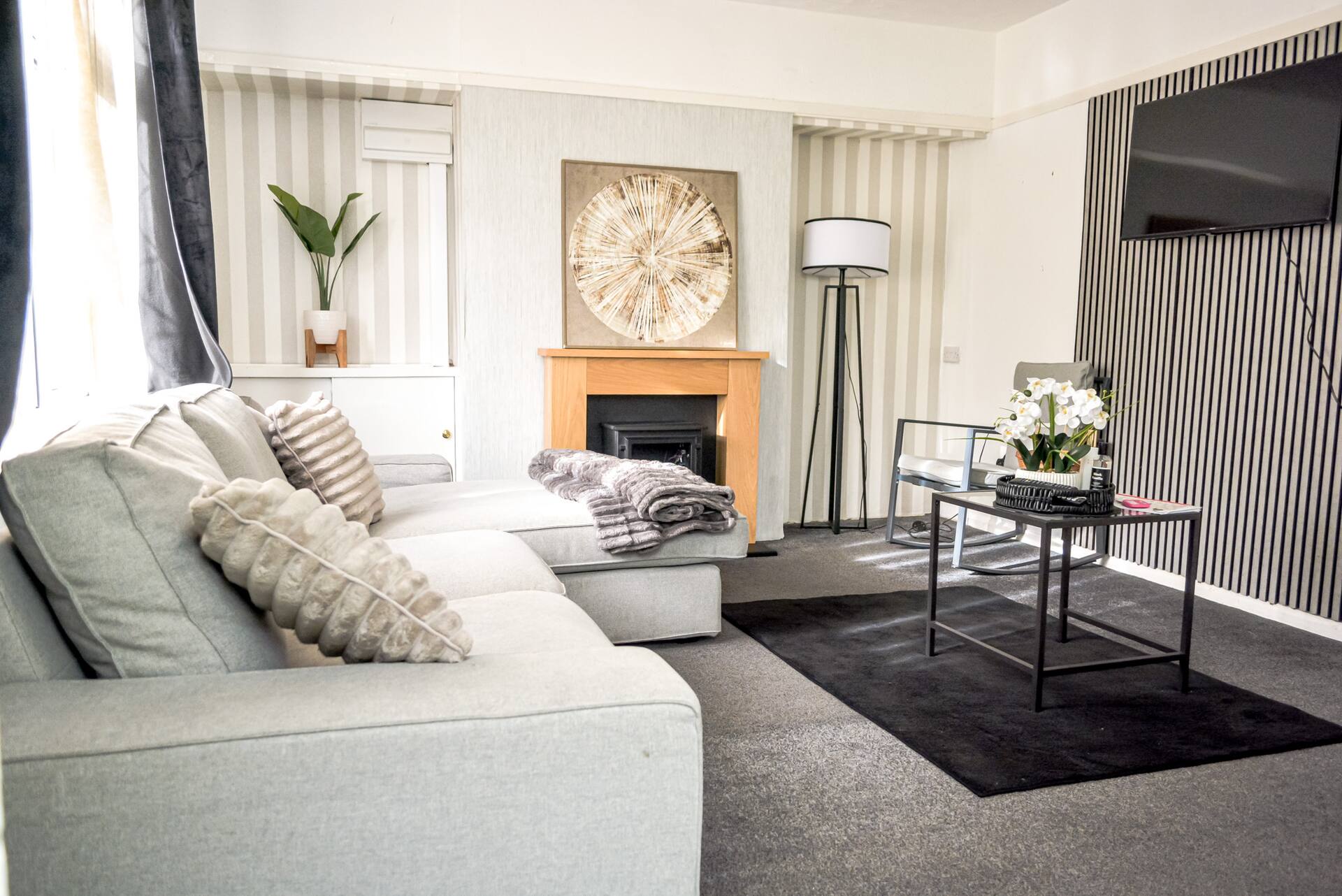 Cosy home for families and contractors