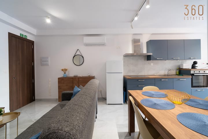 Cozy Coastal 1br Home With Balcony, Wifi & Ac - Malta