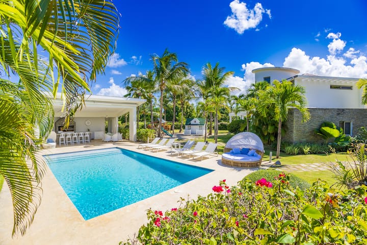 Stunning Golf Villa W/ Private Pool, Bbq, Playset - Punta Cana