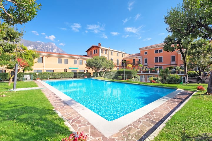 Bogliaco Lake Front - By Happy Rentals - Gargnano