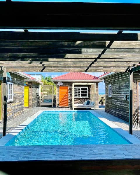 * Private Caye Caulker Oasis with Pool & BBQ - 6br