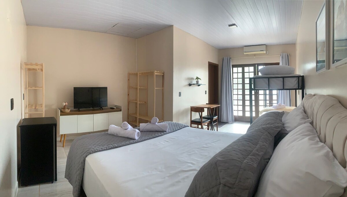 Top Airbnb: Functional, Cozy and well located apartment. in Foz Do Iguaçu