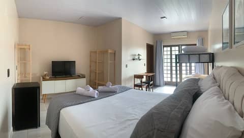 Top Airbnb: Functional, Cozy and well located apartment. in Foz Do Iguaçu