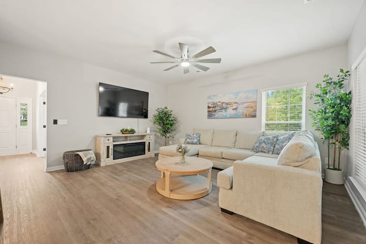Six Rooms~firepit~balcony~screend Patio~coffeebar - Goose Creek