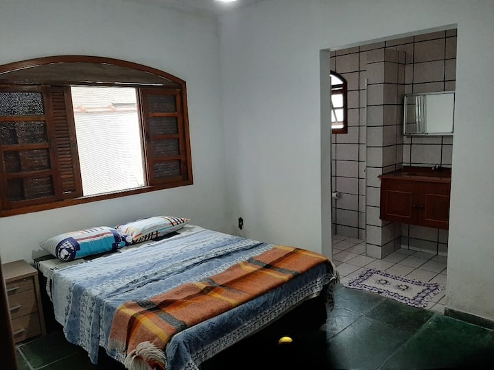 საძინებელი 1