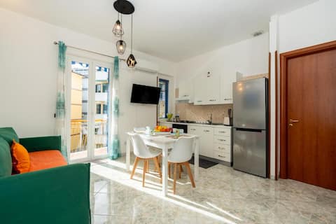 Proprietà Airbnb di successo: 150m from the sea • Amalfi Coast • Modern house a Maiori