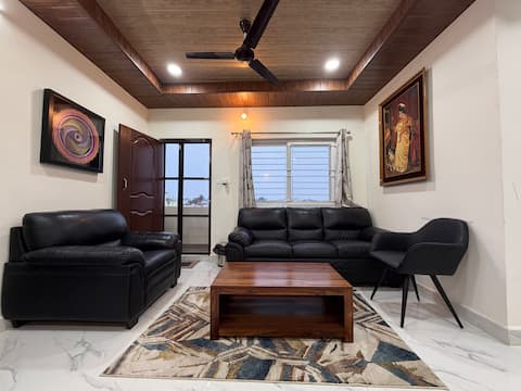 Casa Bianca : Penthouse Retreat in Secunderabad