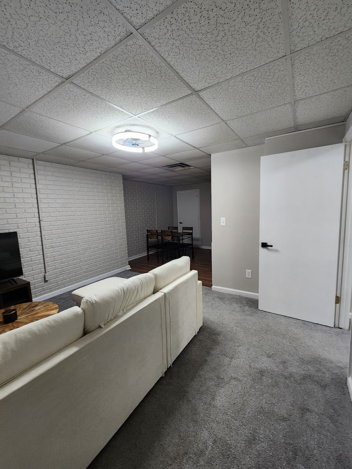 The Quiet Studio, Lux Apartment, In Central Area. - Newnan, GA