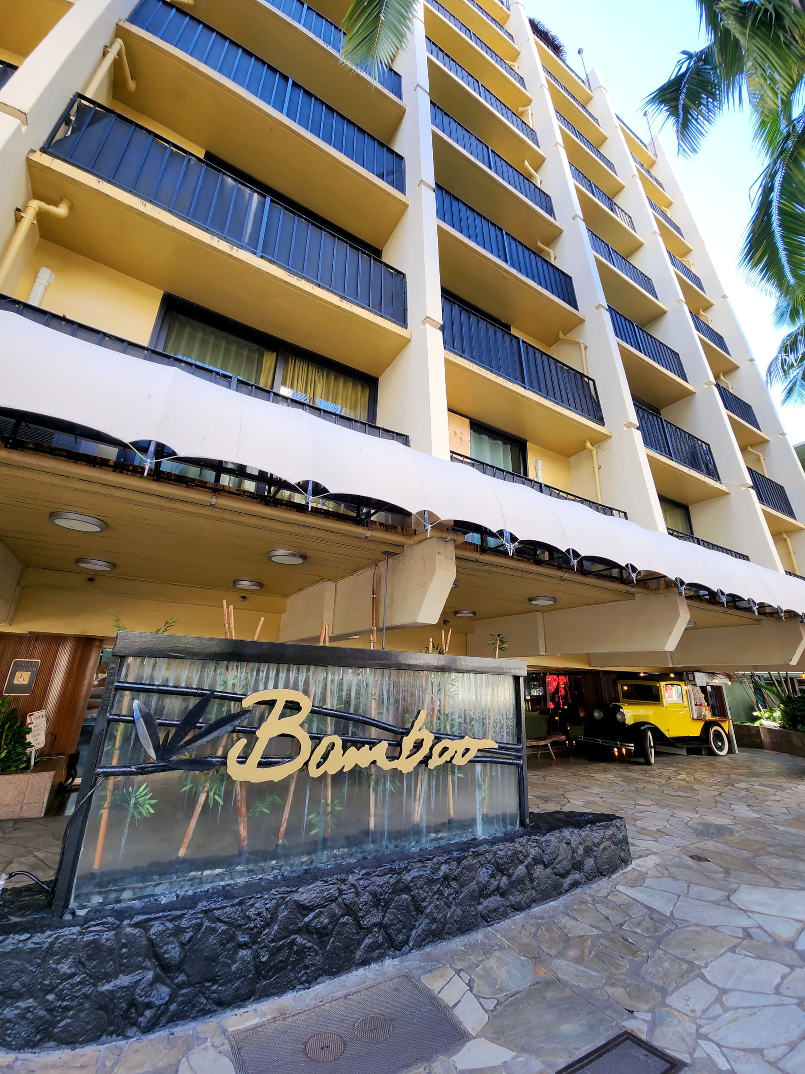 Hotel in Honolulu · ★4.96 · 1 bedroom · 2 beds · 1 private bath - Image 10