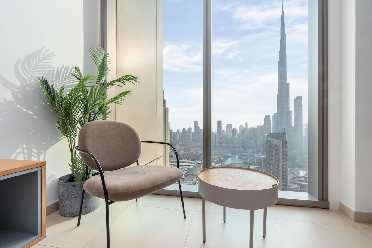 2 Bedroom Furnished Apartment with Burj Khalifa & Fountain View | Downtown Views II 4