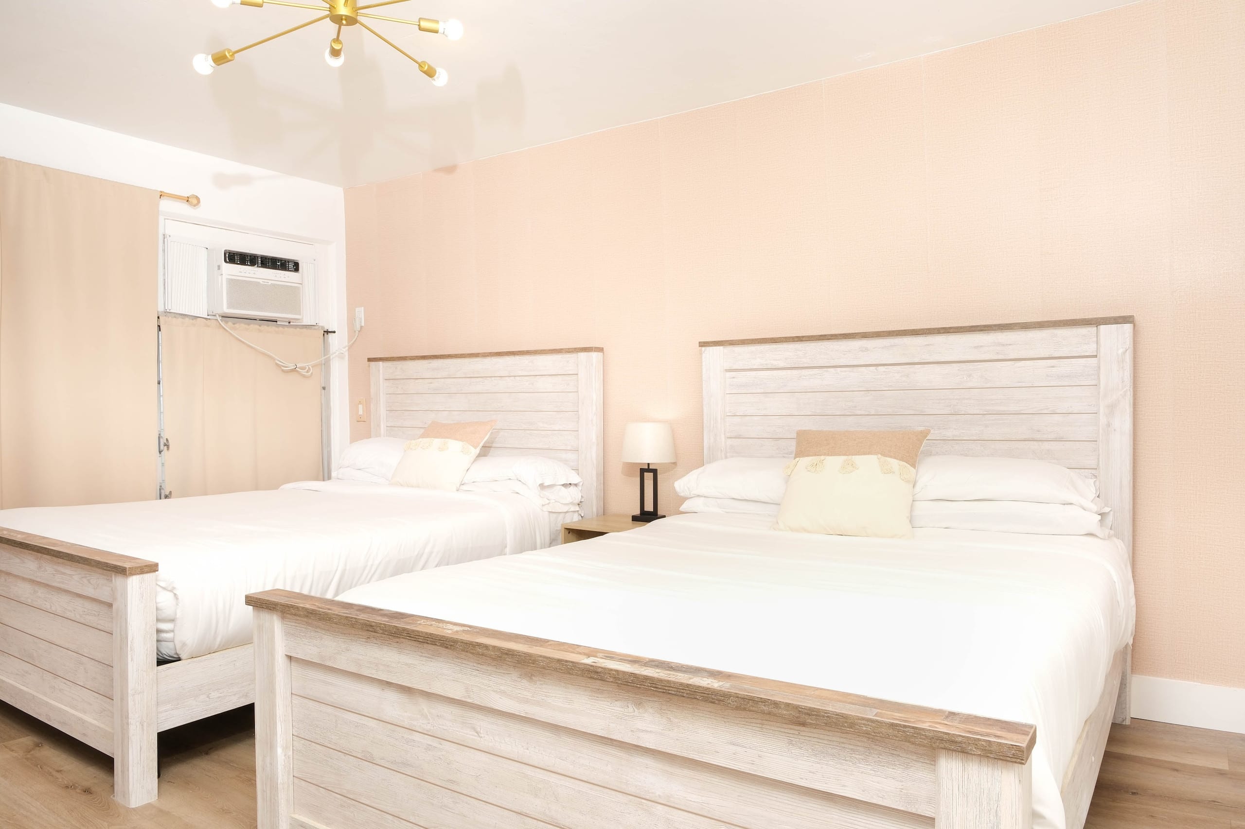 Boho Retreat in Heart of Waikiki Walk to the Beach - Image 8