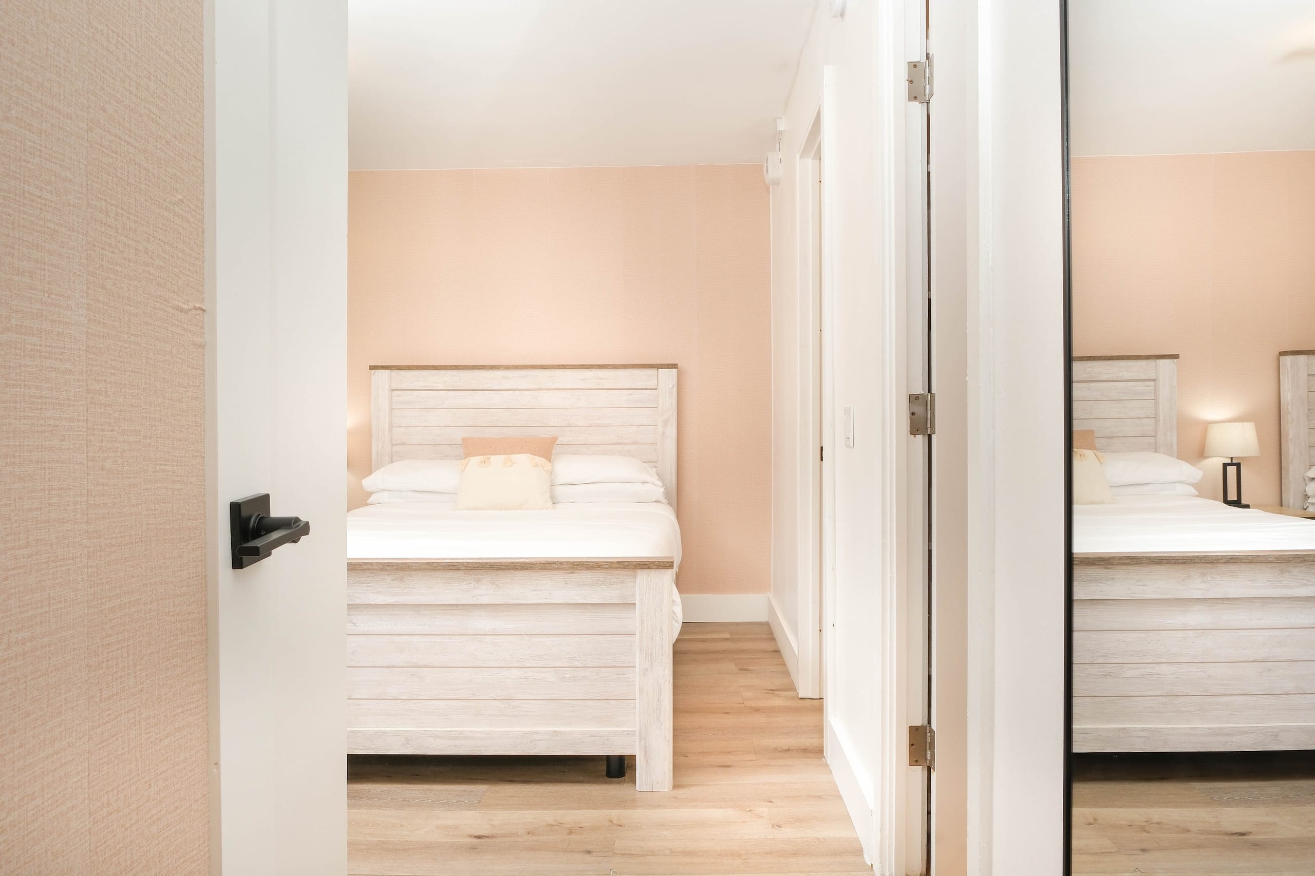 Boho Retreat in Heart of Waikiki Walk to the Beach - Image 12