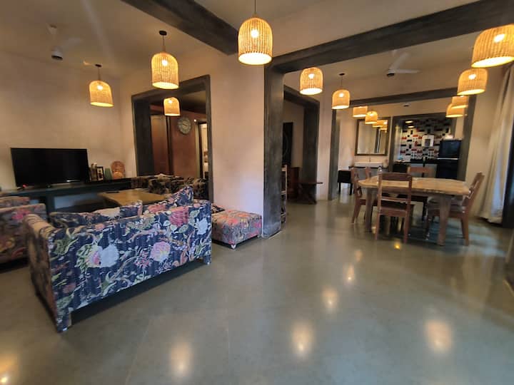Living room 1 image 6