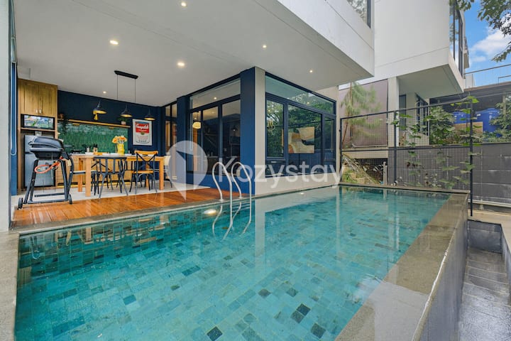 Private Pool Villa Java Marjara Villa by Kozystay | Private Pool | Bandung - Villas for Rent in ...