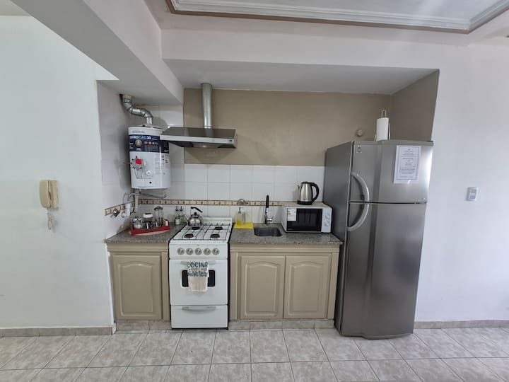 Monoambiente Confortable Con Balcón En Barrio Sur - San Miguel de Tucumán