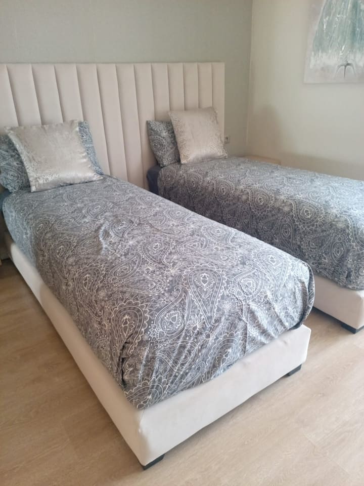 غرفة النوم 2