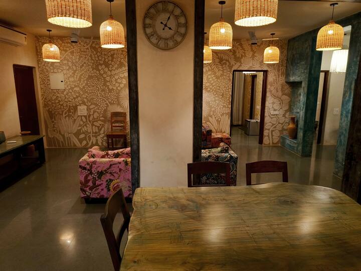 Living room image 6
