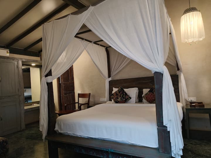 Bedroom 1 image 3