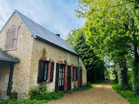 2-room single-storey house in a village