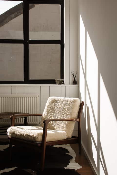 Popular Airbnb listing: Bath City Centre • Unique Georgian Coach House in Charlcombe