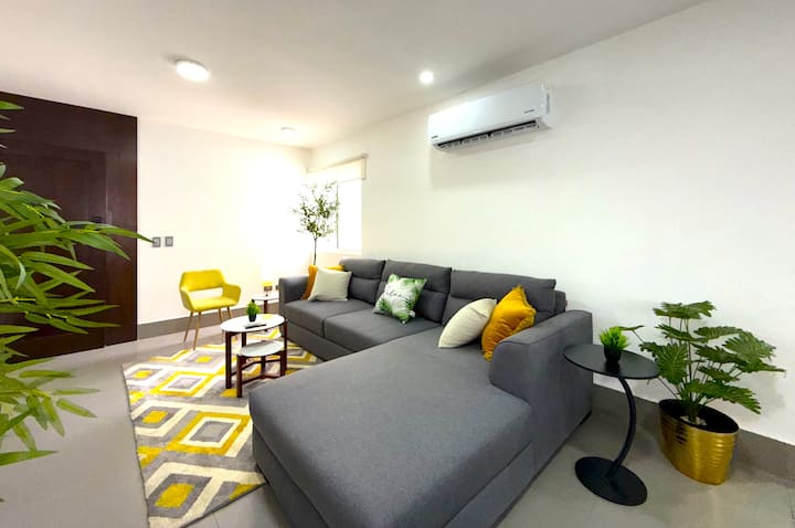 New Modern 2br Apt6 King Size W/parking + Location - Monterrey