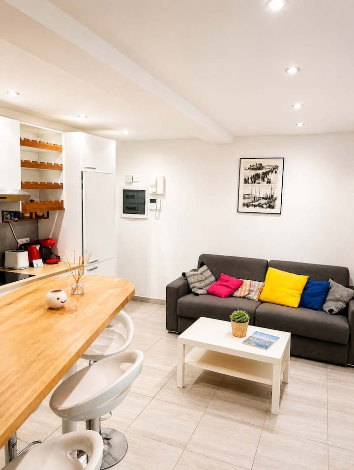 ÉLégant T2 Climatisé, Vieux Nice/ Garibaldi - Niza