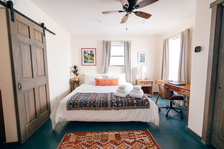 Adorable primary bedroom with ensuite. Extremely comfortable mattress and premium linens. A great night sleep is in your future!