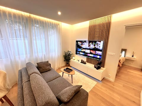 Top performing Airbnb: Beautiful refurbished 40 m² 2-bedroom apartment, comfortable and air-conditioned in Boulogne Billancourt