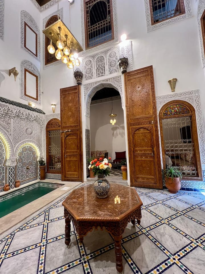 Private Riad with Pool - 1 min from the Medina