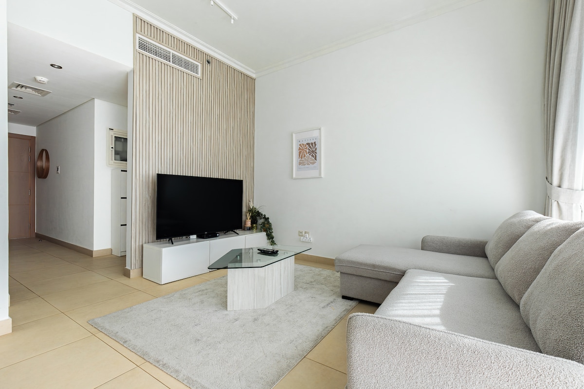 1 Bedroom Furnished Apartment | Burj Vista · IV 4