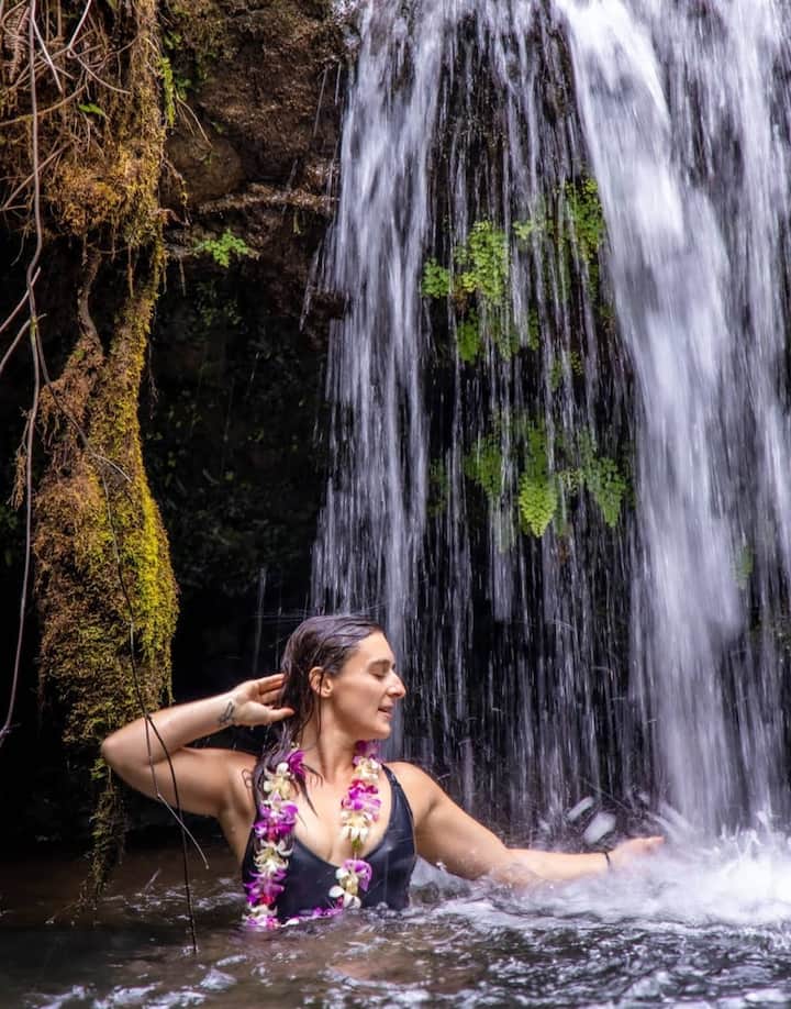 Private Waterfall Escape | Furo Tub/Outdoor Shower - Cottages for