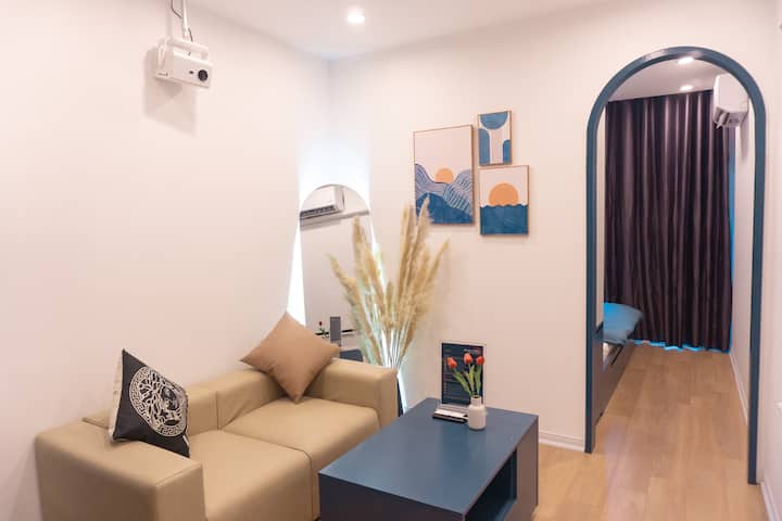West Lake Area | 5 Mins | Washer & Dryer, Netflix - Hanoi