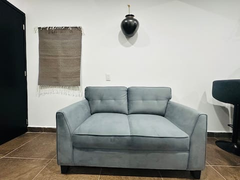 Popular Airbnb listing: Loft Espadín. Terrace + A/C + Gym 10 minutes from downtown in Santa Cruz Xoxocotlán