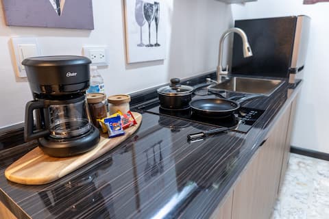 Top Airbnb: 1042 Premium suite, Lomita, quick access, Spring in Culiacán Rosales