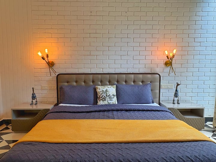Bedroom 1 image 1