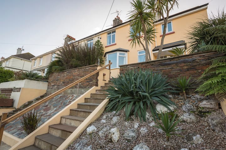 Home - Salcombe