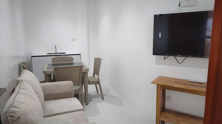 Ola De Baler Hotel (Condo Style Unit 1) - Baler