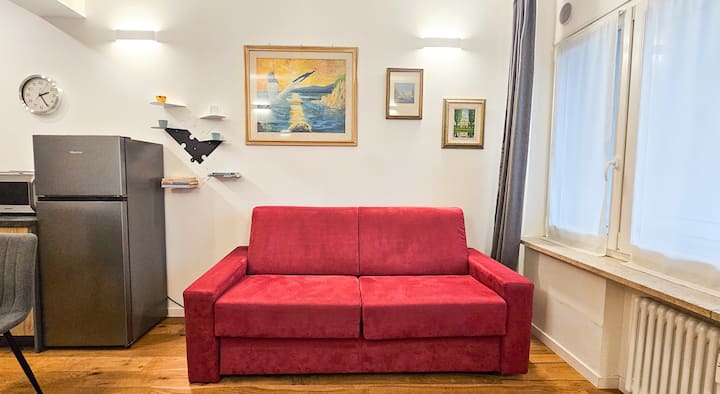 Golden Home - A 2 Passi Da Piazza Duomo X4 + Wifi - 트레비소