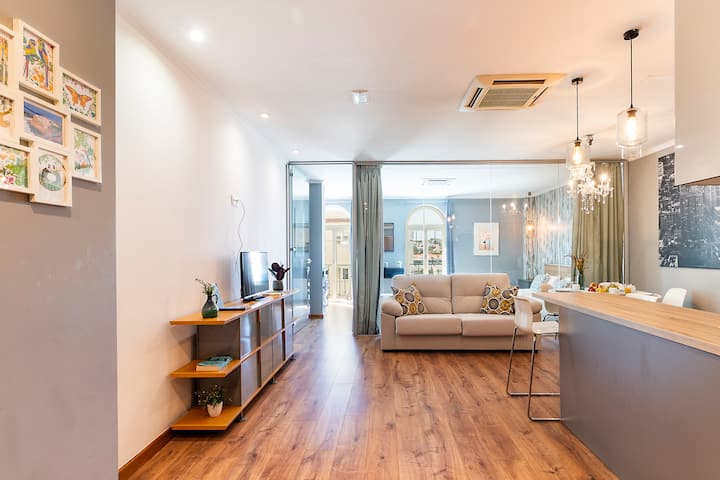 5 Min To Beach | Double Garage & Ac - Estoril