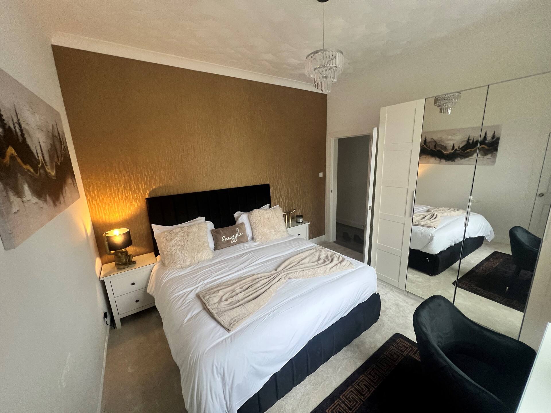 Modern 1-Bed Flat – The Clark House
