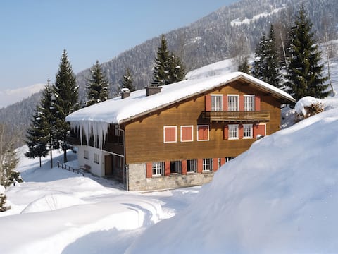 Swiss Horizon Group House Mullern