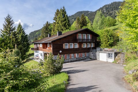 Swiss Horizon Group House Mullern