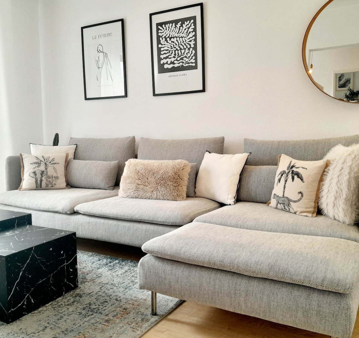 Airbnb em destaque: Studio by the Sea, 5min walk to beach | garage em Armação De Pêra